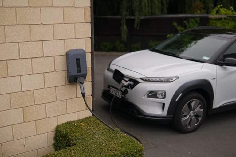 5 Benefits of Having an EV Home Charger in Ireland