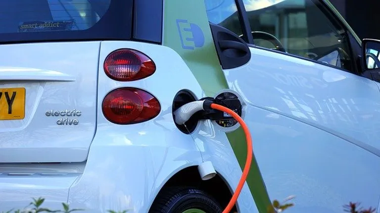 How Much Will Charging Your EV Cost?
